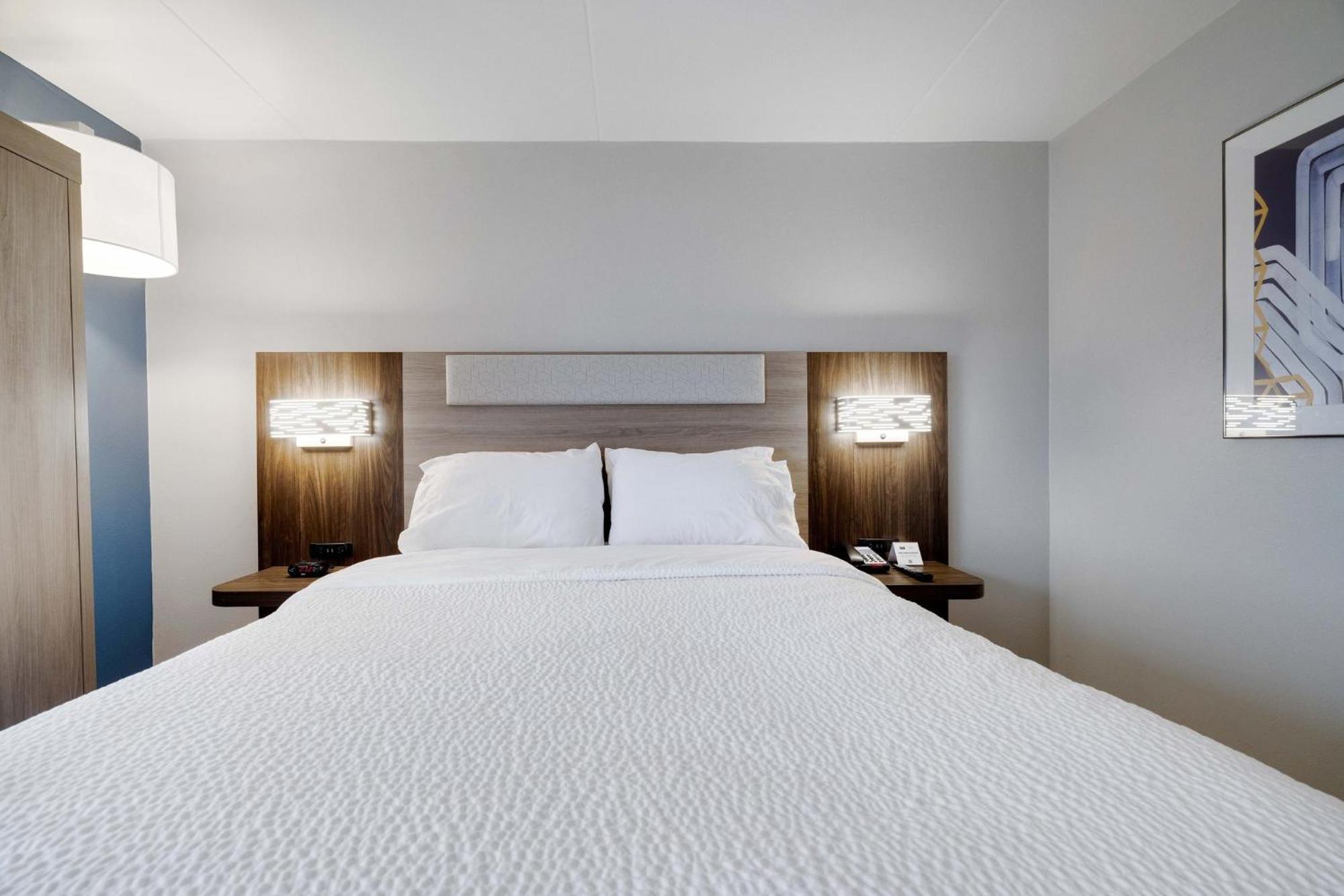 Holiday Inn Express Wilkes Barre East By Ihg Екстериор снимка
